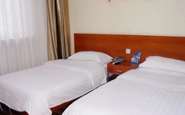 Yijia Hotel