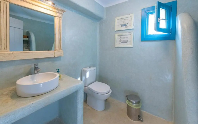 "Anemoskala" Cycladic Traditional House
