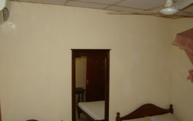 New Pawana Hotel