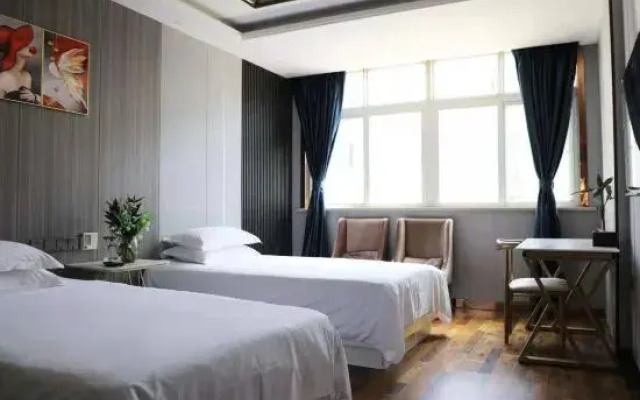 Yuhuan Hyatt Business Hotel (Passenger Transport Center Branch)