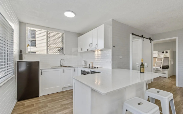 Sea-Hi Beachside Apartment