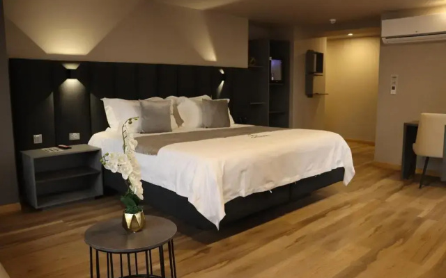 Giluxe Hotel