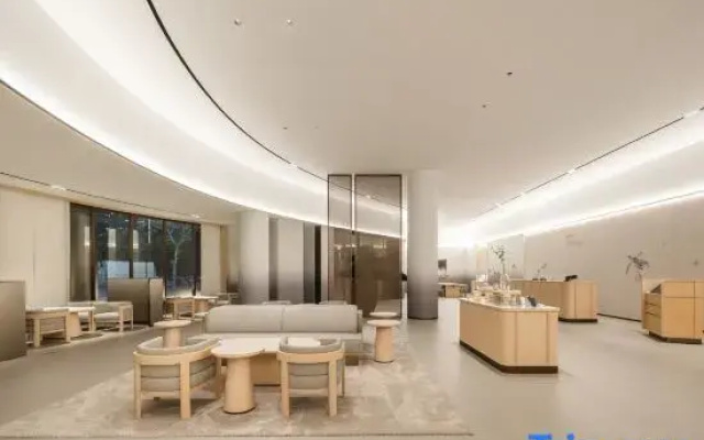 JI Hotel (Beihai Qiaogang Fengqing Street Yintan Avenue)