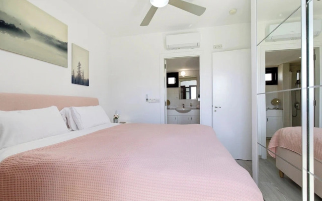 Beautiful Apartment Callysta PA11