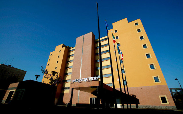 Мира в Южно-Сахалинске 5 отзывов об отеле, цены и фото номеров - забронировать гостиницу Мира онлайн Южно-Сахалинск вид на фасад