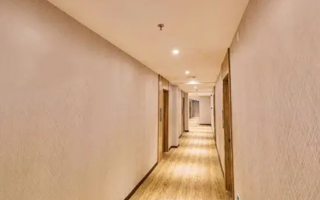 Jianghua Hotel