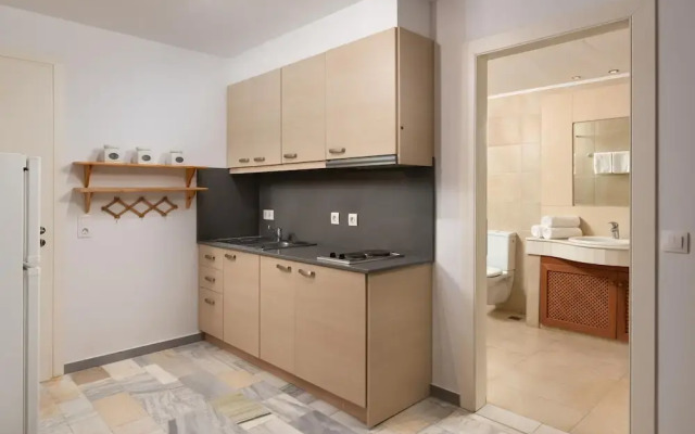 Arte Pefki Beachfront Suites