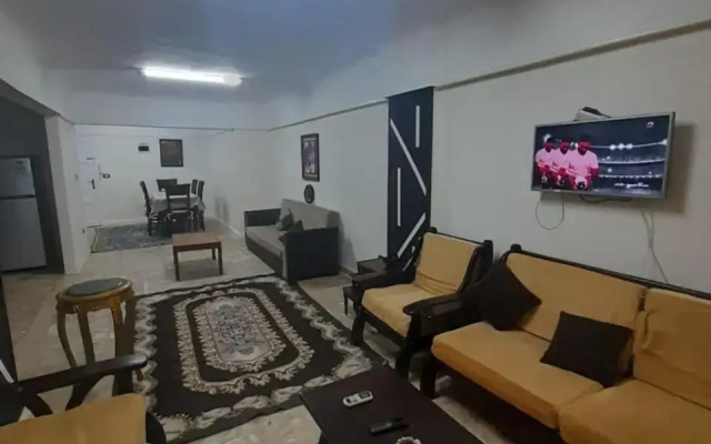 شقة علي البحر مباشرة