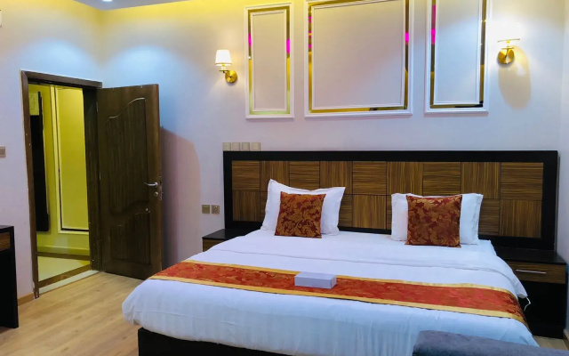 afaak alraha for Furnished Apartment