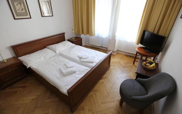 Hotel King George вид на фасад