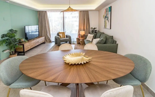 Inf3.1j - Stunning Holiday Home Next to Beach