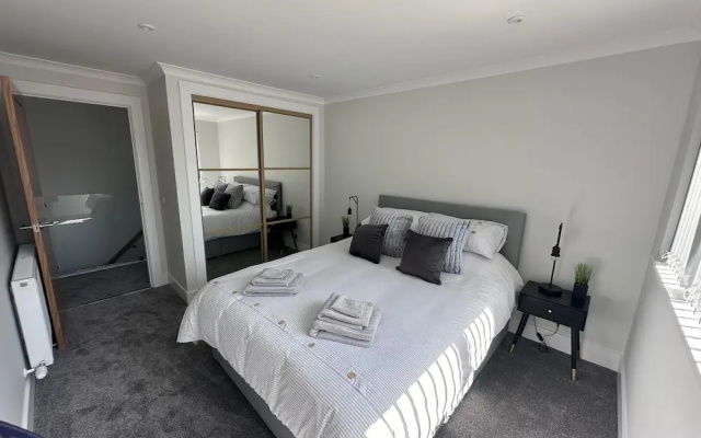 St Andrews Luxury 2-bed House, Sleeps 4