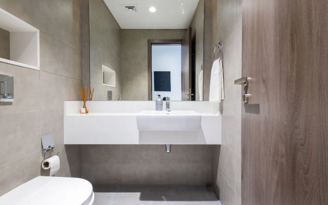 SuperHost - Serene 1BR in District One With Artificial Beach