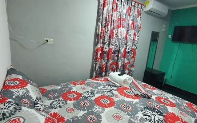 Hostal Mi Lindo Septiembre