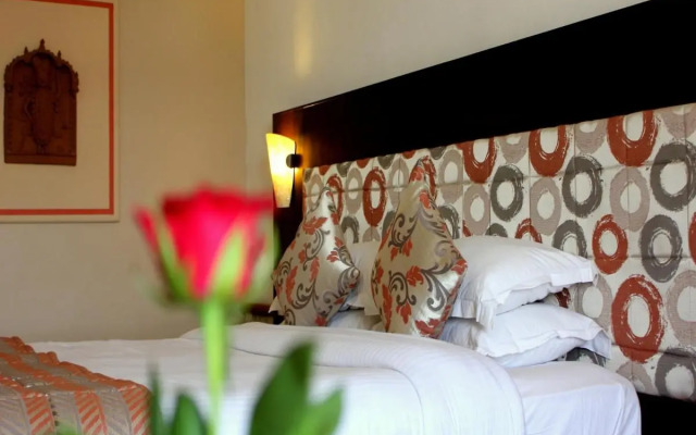 Hotel Paras Mahal