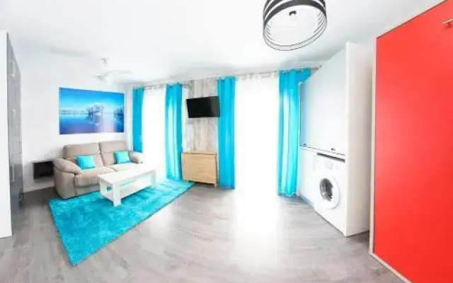 Estudio con balcones 2ºA playa76