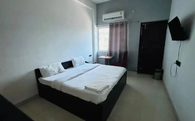 Hotel Shivam Grand Inn