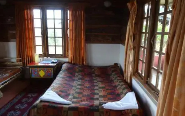 Mount Nursing The Village Resort