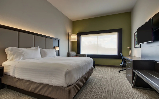 Holiday Inn Express & Suites Mount Vernon by IHG