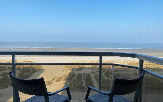 Apartment Nieuwpoort With Stunning Beach Views