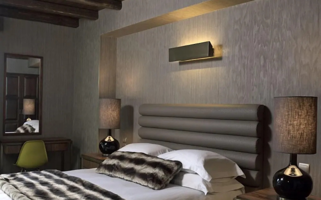 Art Mainalon Hotel