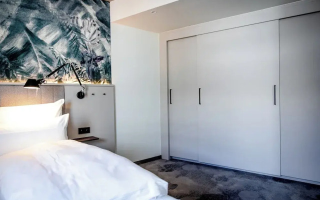 Motel One Paris-Porte de Versailles