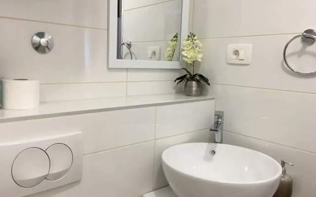 Rooms and apartments Paese