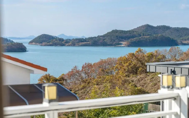 Yeosu Grace Family Pension