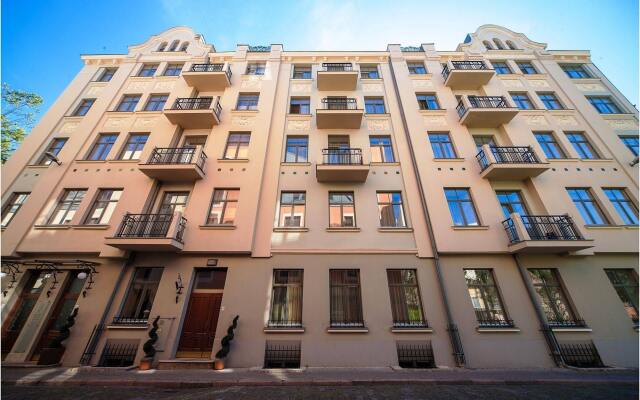 Rixwell Old Riga Palace Hotel вид на фасад