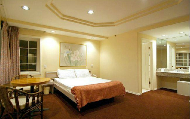 Wilshire Crest Hotel Los Angeles