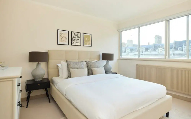 Three-Bedroom Flat on Porchester Square