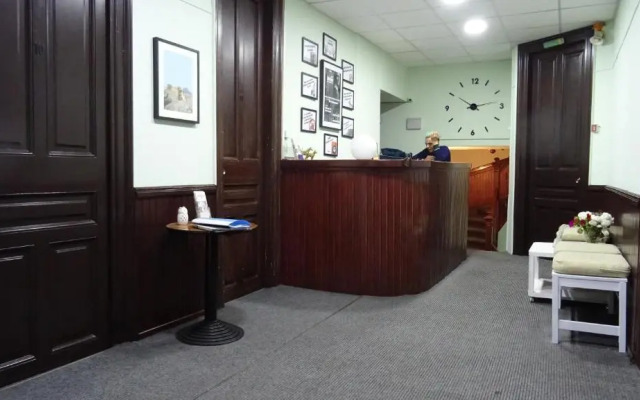 Zorbas Hotel - Hostel