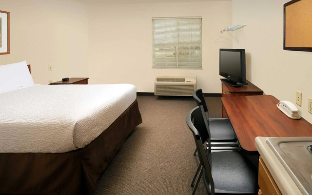 WoodSpring Suites Jacksonville Beach Blvd