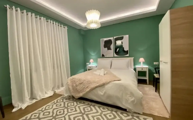Oasis Garden Apartment