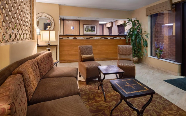 MHO Inn & Suites