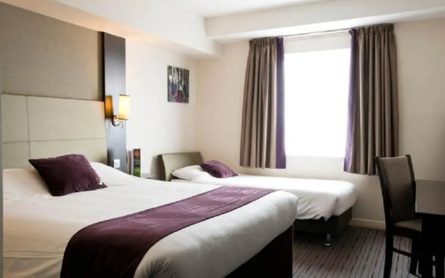 Hatfield Hotel