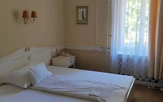 Fiume Hotel