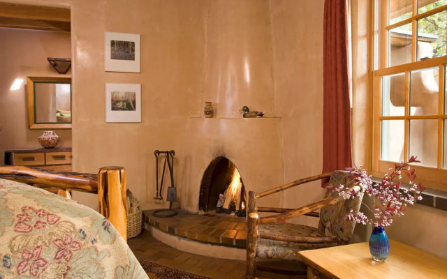 El Farolito Bed & Breakfast Inn