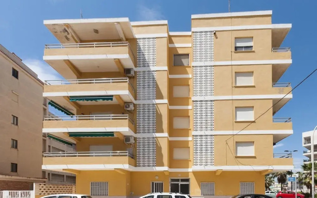 River in Daim s With 2 Bedrooms and 1 Bathrooms