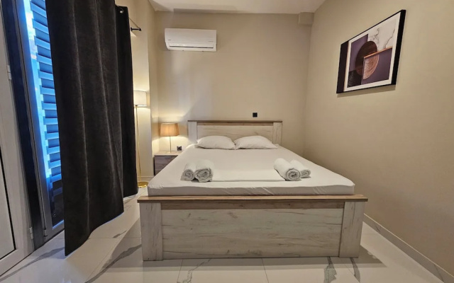Lemon Tree Suites Near ATH Airport