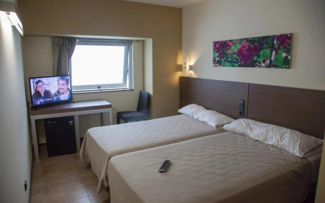 Hotel Izelai
