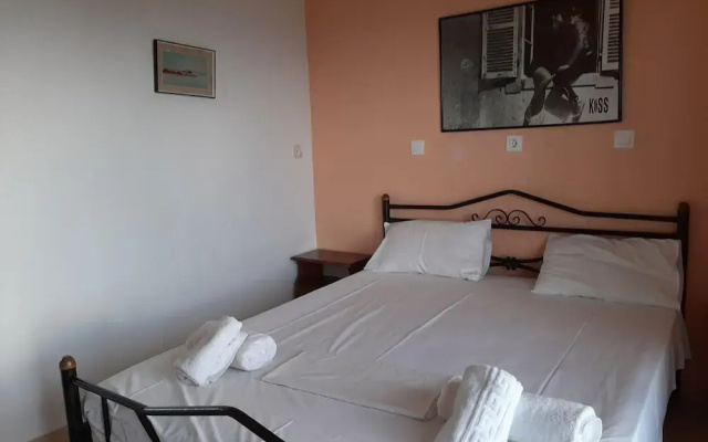 Apartment in Mpenitses With Sea View & Pool