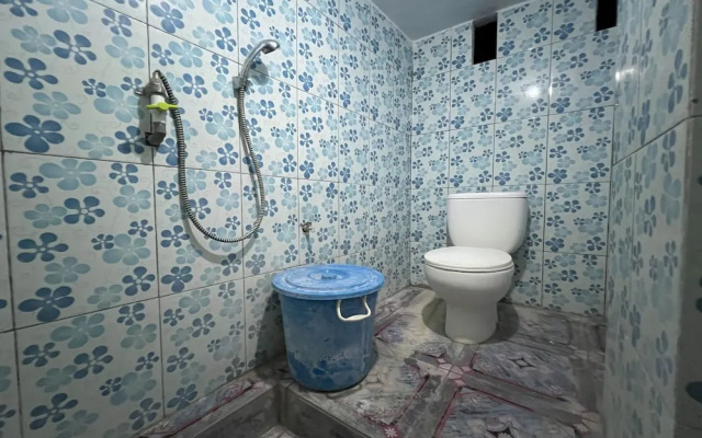 Hotel O Rafira Losmen NearYani Heahlerr