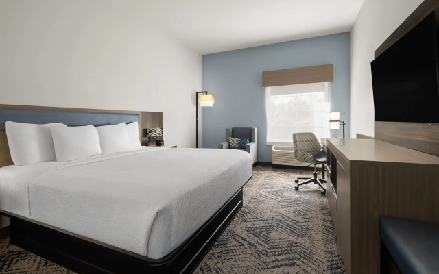 La Quinta Inn & Suites by Wyndham Savannah Airport - Pooler