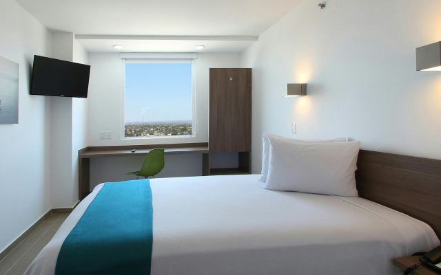 One La Paz Hotel