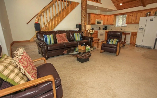 Bear Lodge