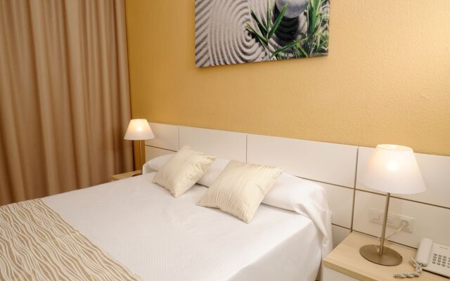 Hotel Complejo Los Rosales вид на фасад
