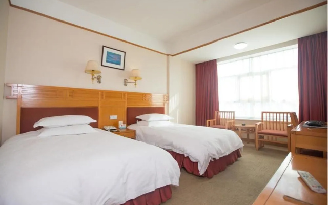 Mingxiang Hotel (Wenling Zeguo Passenger Transport Center)