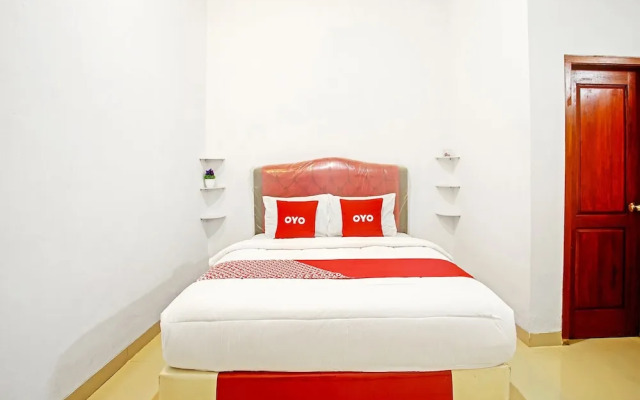 OYO Life 90587 Domen Homestay Syariah