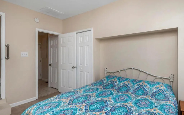 Papas Place by Oak Island Accommodations